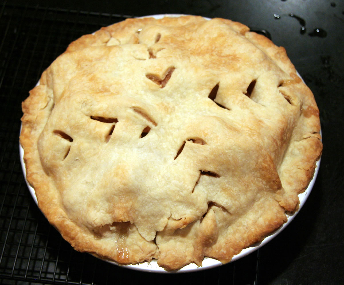 Five apple pies